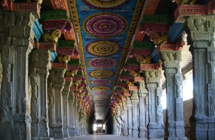 Inside of Meenakshi hindu temple in Madurai, Tamil Nadu, South India. It is a twin temple, one of which is dedicated to Meenakshi, and the other to Lord Sundareswarar copy